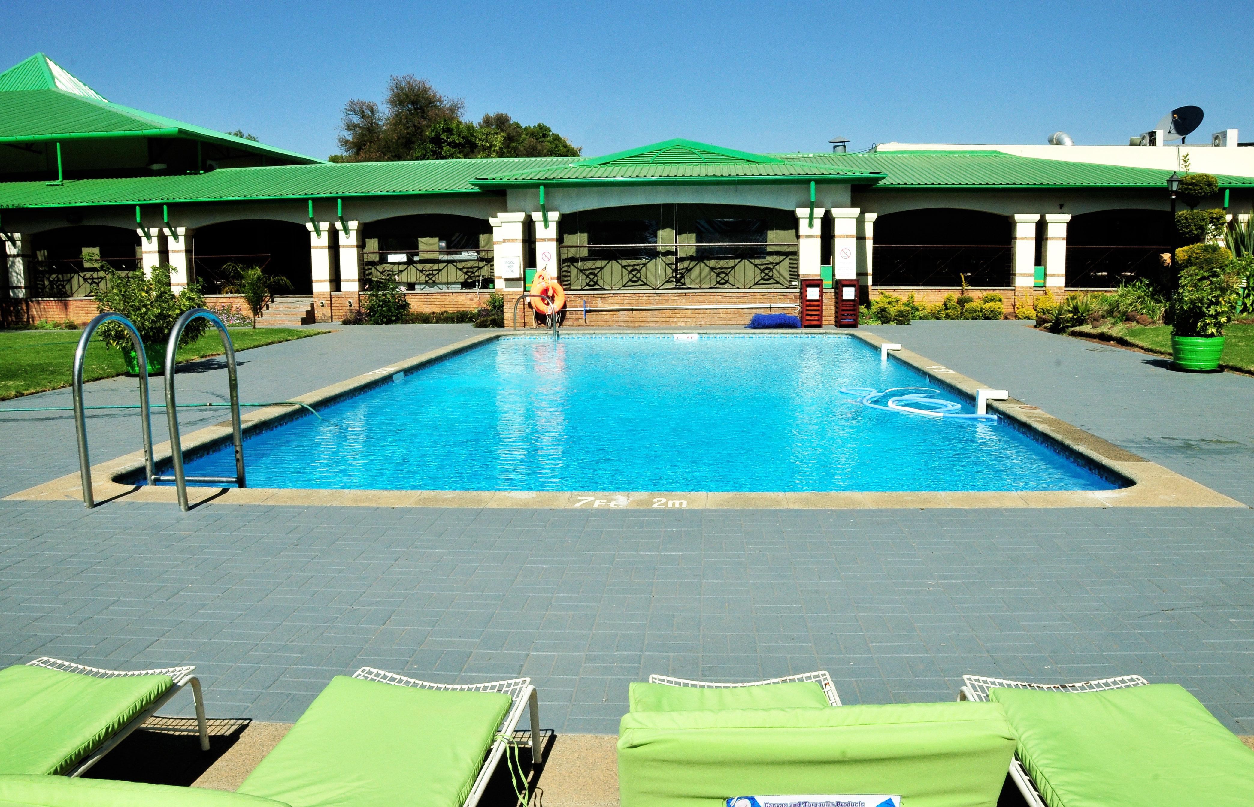 Holiday Inn - Bulawayo, An Ihg Hotel Exterior foto