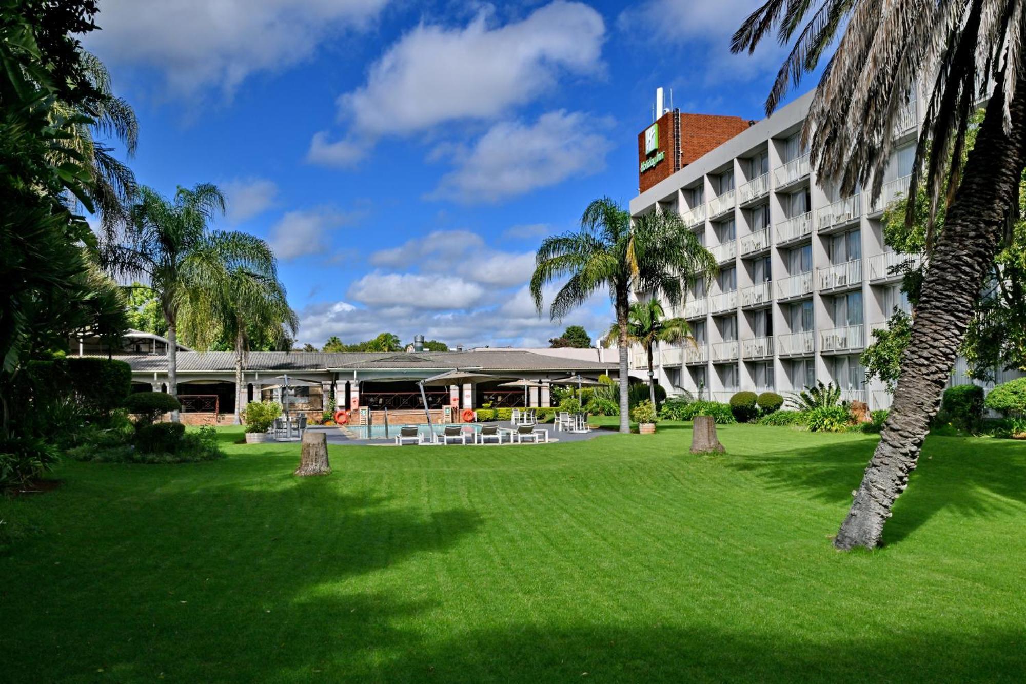 Holiday Inn - Bulawayo By Ihg Exterior foto