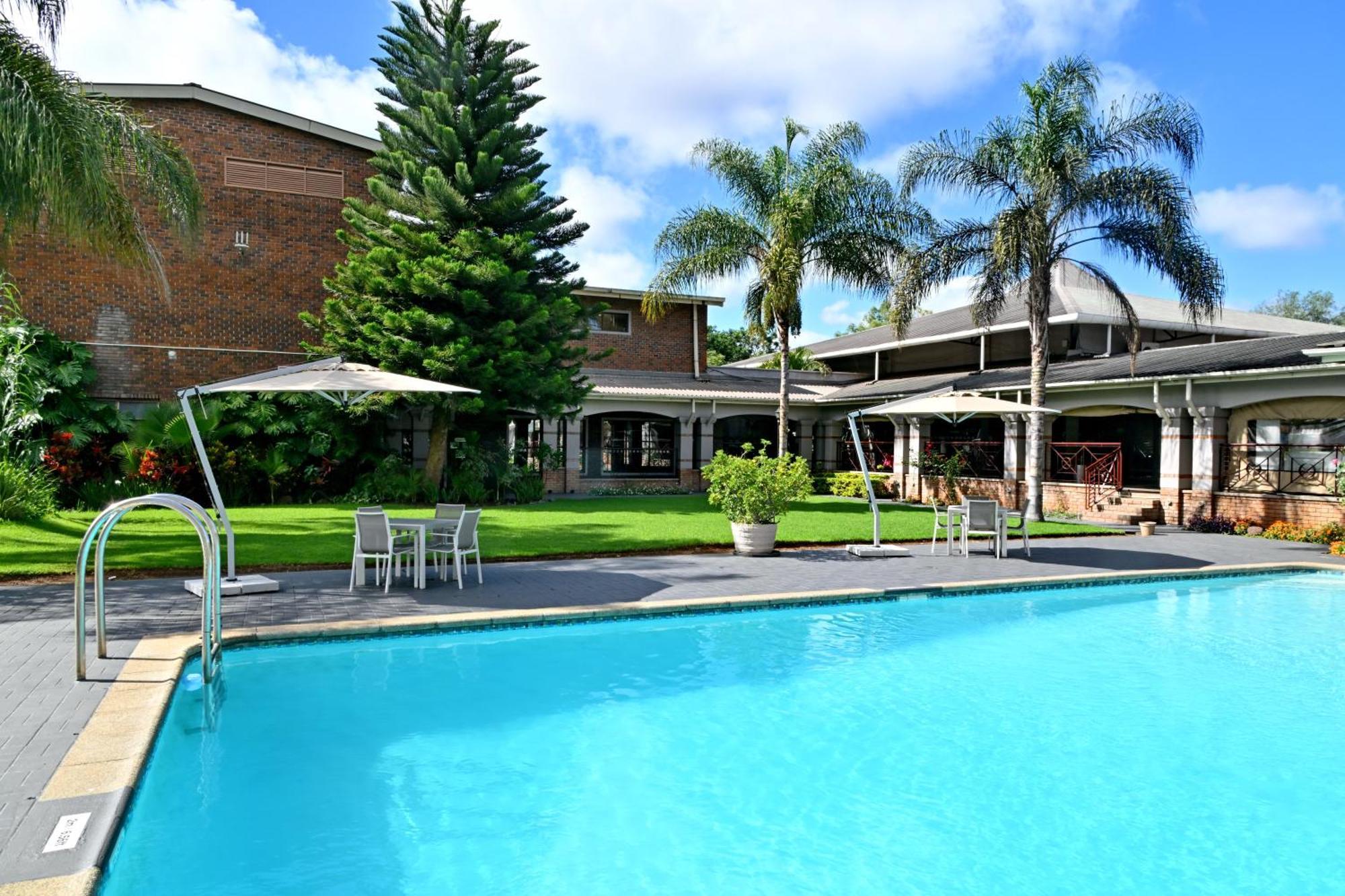Holiday Inn - Bulawayo By Ihg Exterior foto