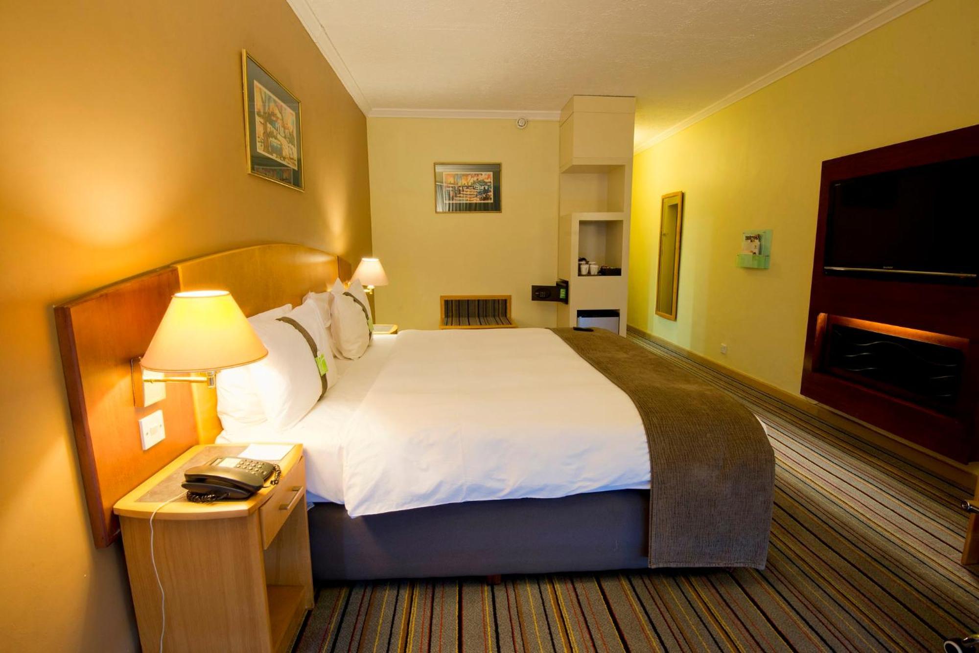 Holiday Inn - Bulawayo By Ihg Exterior foto